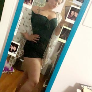 Meet your Posher, Courtney ann